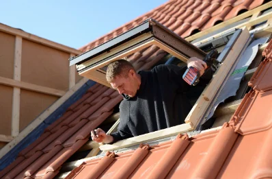 Pose de fenêtres de toit Velux à Ozon